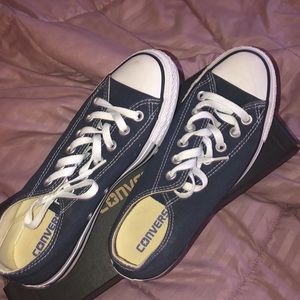 navy blue converse
